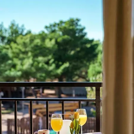 In Guest Lozovac