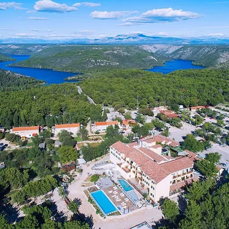 In Guest * Lozovac